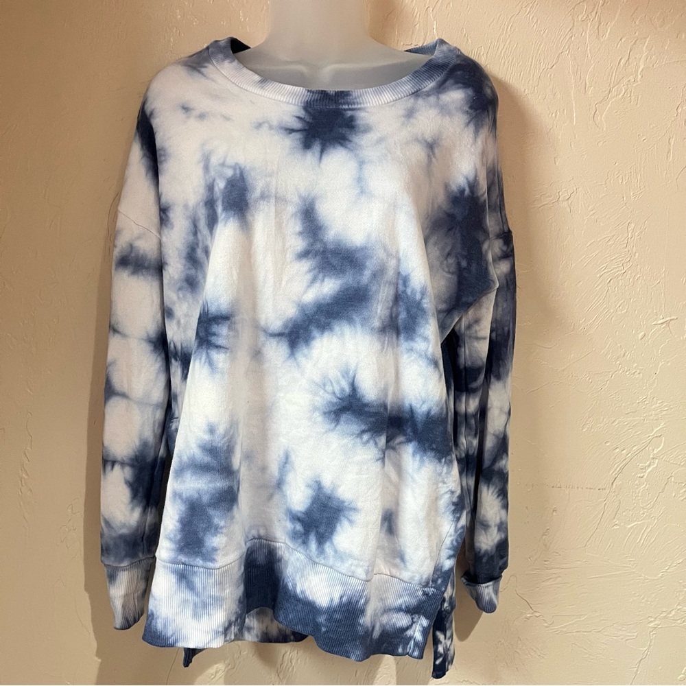 Blue and White Tie-Dye Sweatshirt